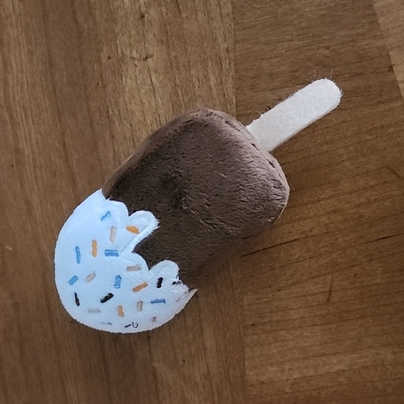 Wonder & Wise Ice Cream Play Food Set - Picture 10 of 15